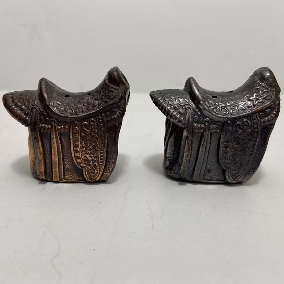 VTG Horse Saddle Salt & Pepper Shakers Cowboy Boots Toothpick Holder Metal Japan - Picture 2 of 12